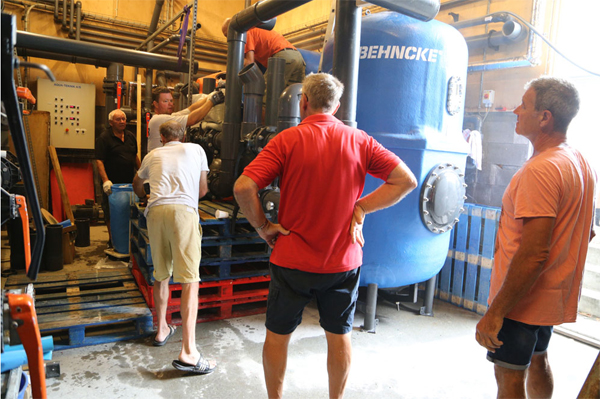 2018.08.19 Paafyldning filtermateriale 4